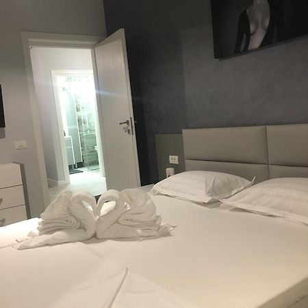 Arthemis Apartment Mamaia Exterior foto
