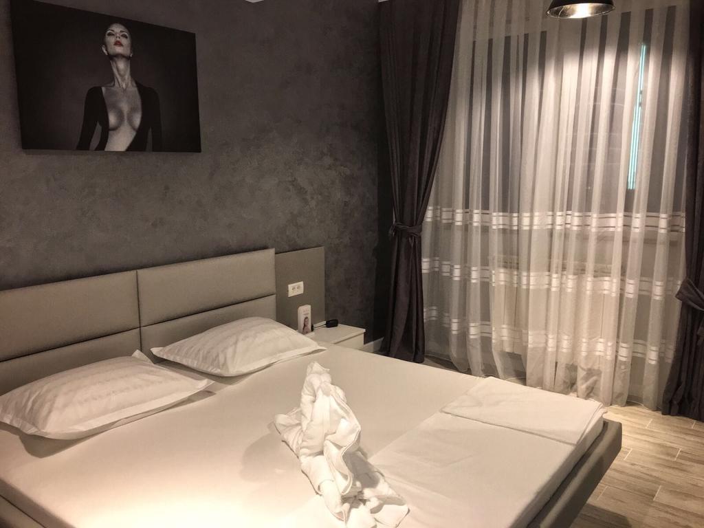 Arthemis Apartment Mamaia Exterior foto